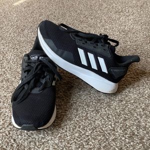 Adidas boys size 1 shoe